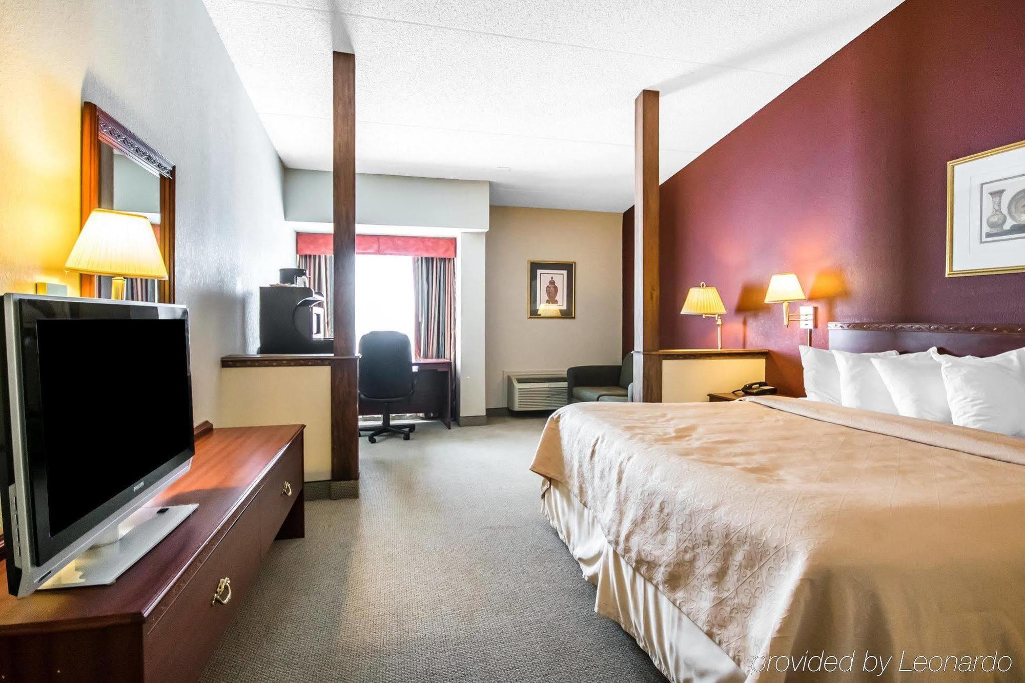Quality Inn & Suites Elizabethtown Exterior foto